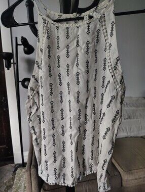Mudd White Tank Top with Black Aztec Motif